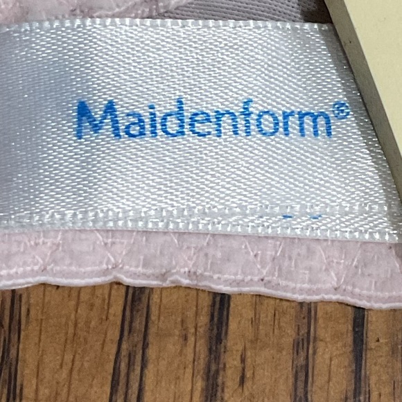 Maidenform Pink Satin Lace Bra - Picture 7 of 7